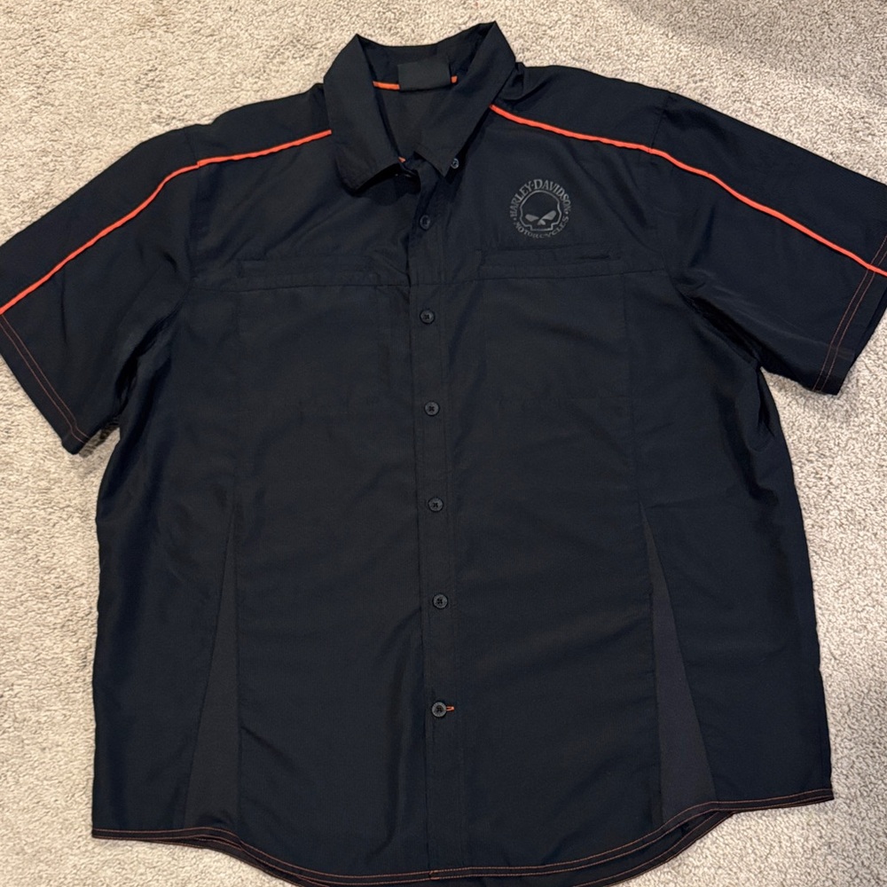 Harley-Davidson Black Shirt with Red Trim